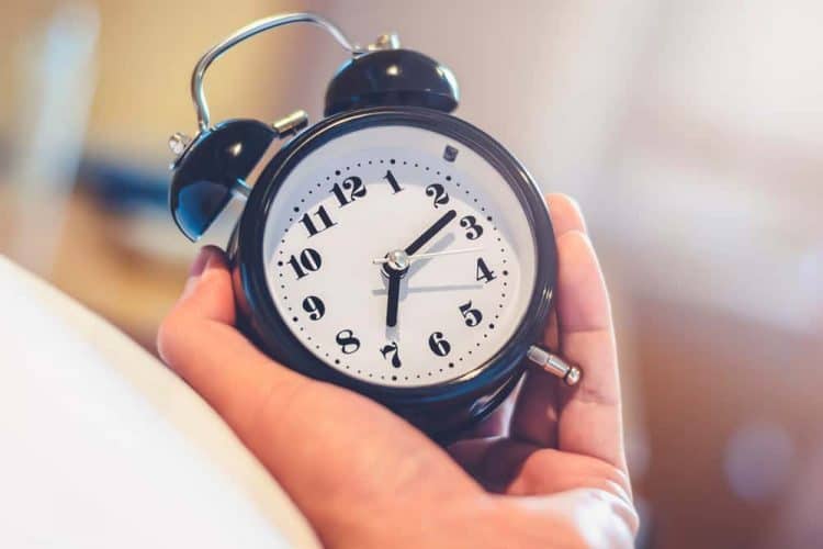 Bạn cần ngủ bao nhiêu tiếng là đủ?