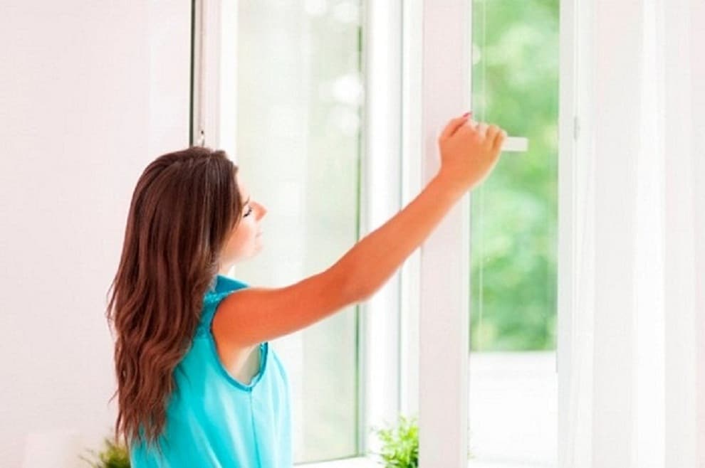 SAU KHI THỨC DẬY BUỔI SÁNG CẦN LÀM GÌ? SAU KHI THỨC DẬY BUỔI SÁNG CẦN LÀM GÌ?