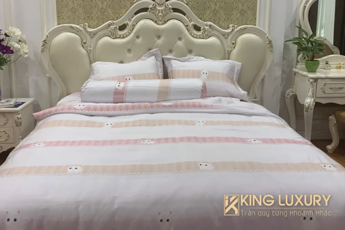 Bộ chăn ga Katakura Tencel Chú Mèo Tinh Nghịch Trắng