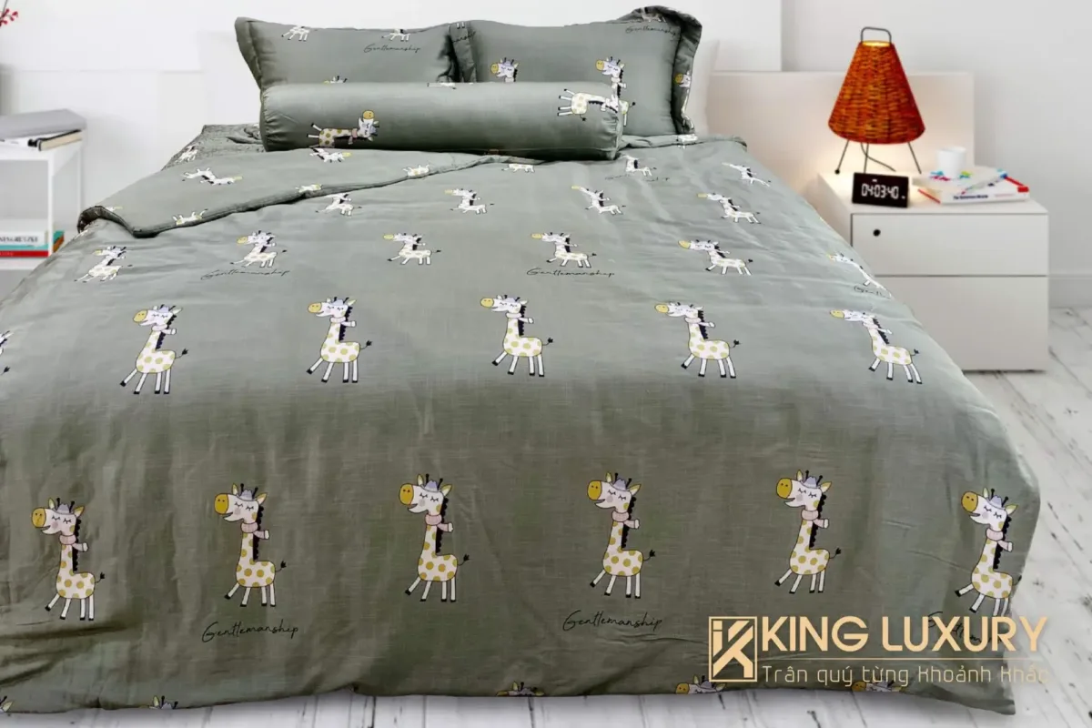 Bộ chăn ga Katakura Tencel Pro Hươu Cao Cổ Xanh Cốm