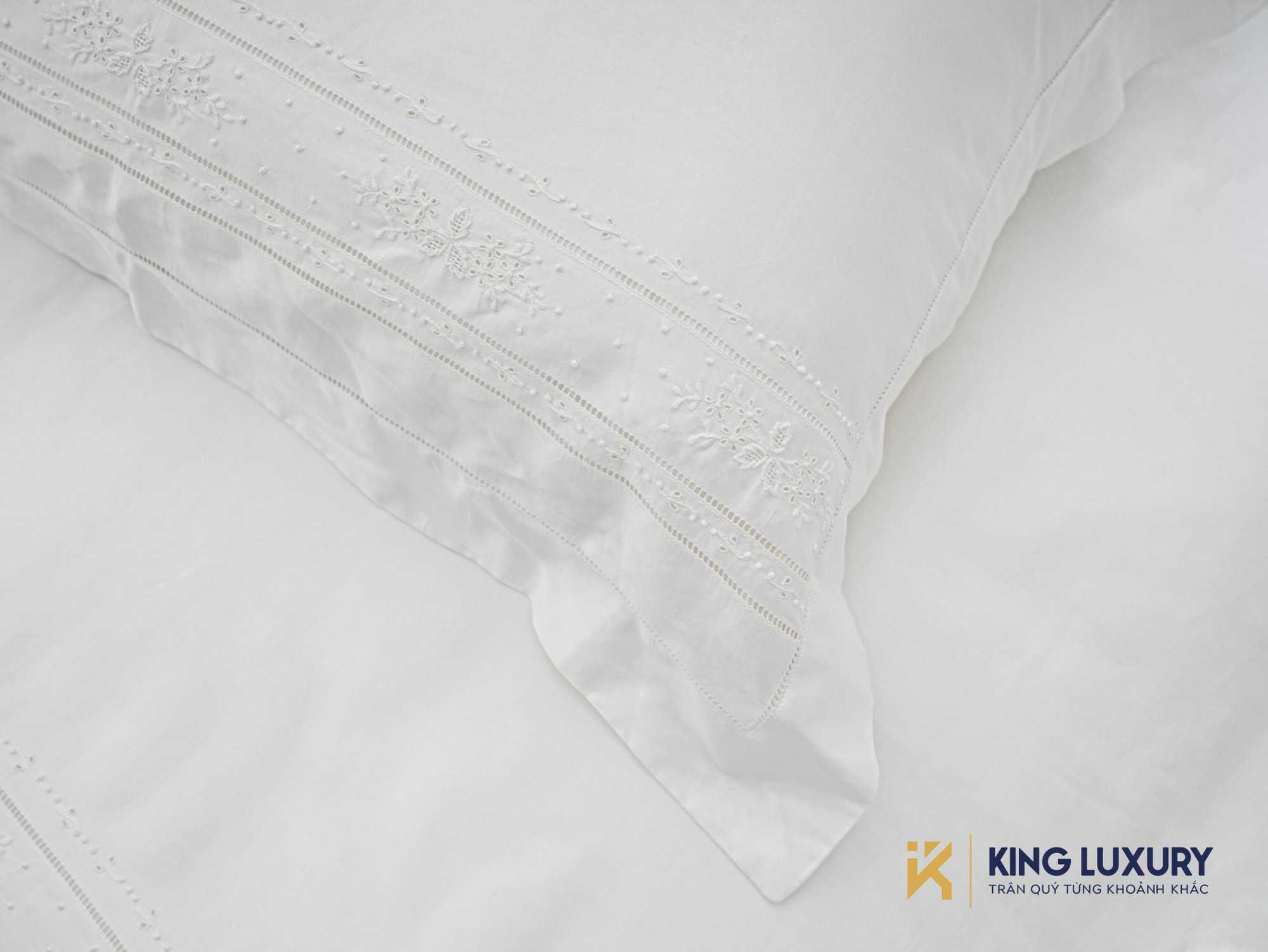 Bộ chăn ga Nature Home Tencel Cotton Trắng Thêu Tay