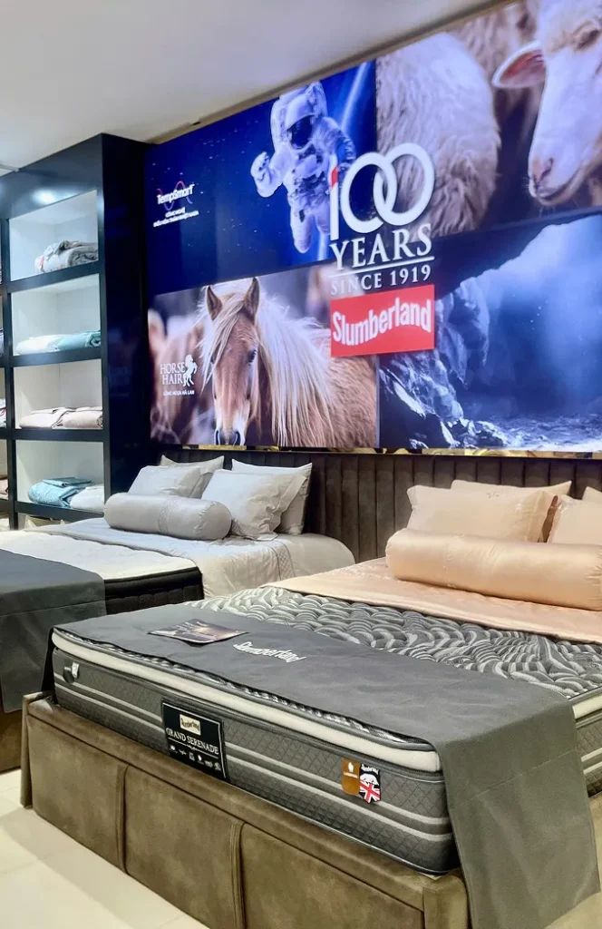 Không gian trưng bày King Luxury Royal City